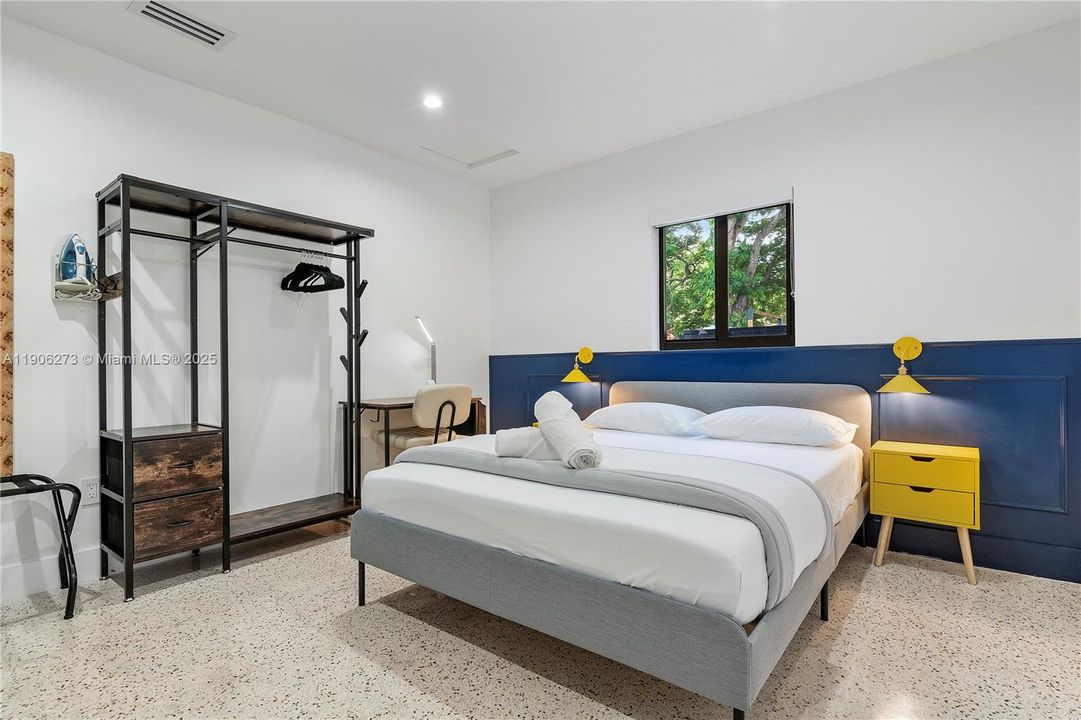 待售: $1,187,500 (0 贝兹, 0 浴室, 1600 平方英尺)