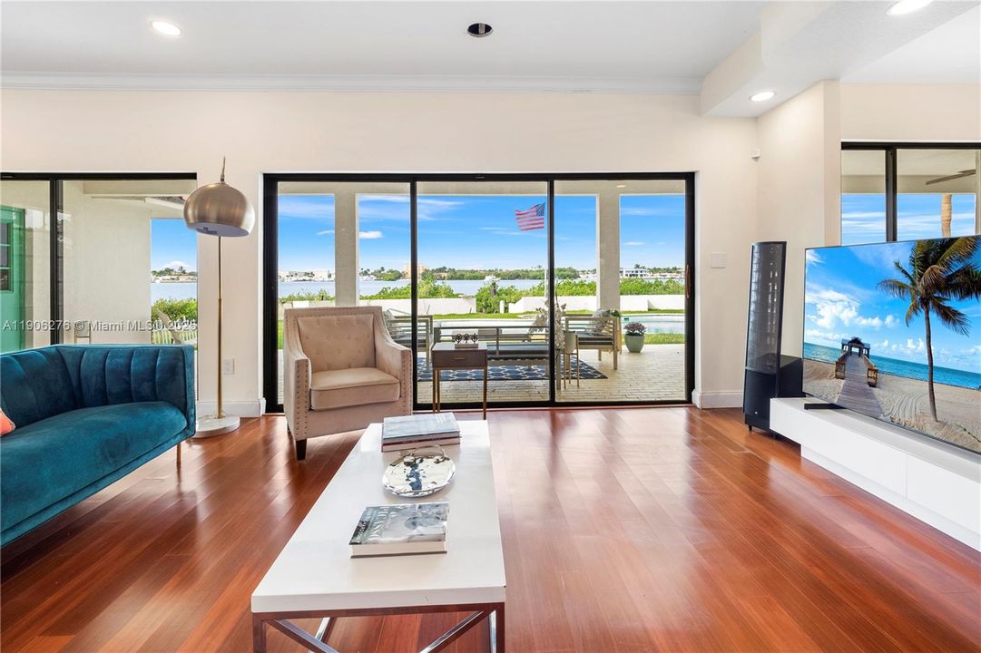 For Sale: $20,500,000 (4 beds, 5 baths, 5212 Square Feet)