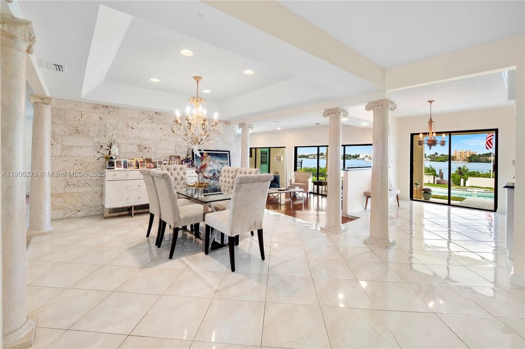 For Sale: $20,500,000 (4 beds, 5 baths, 5212 Square Feet)