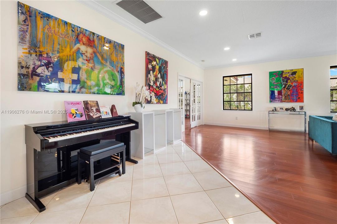 For Sale: $20,500,000 (4 beds, 5 baths, 5212 Square Feet)