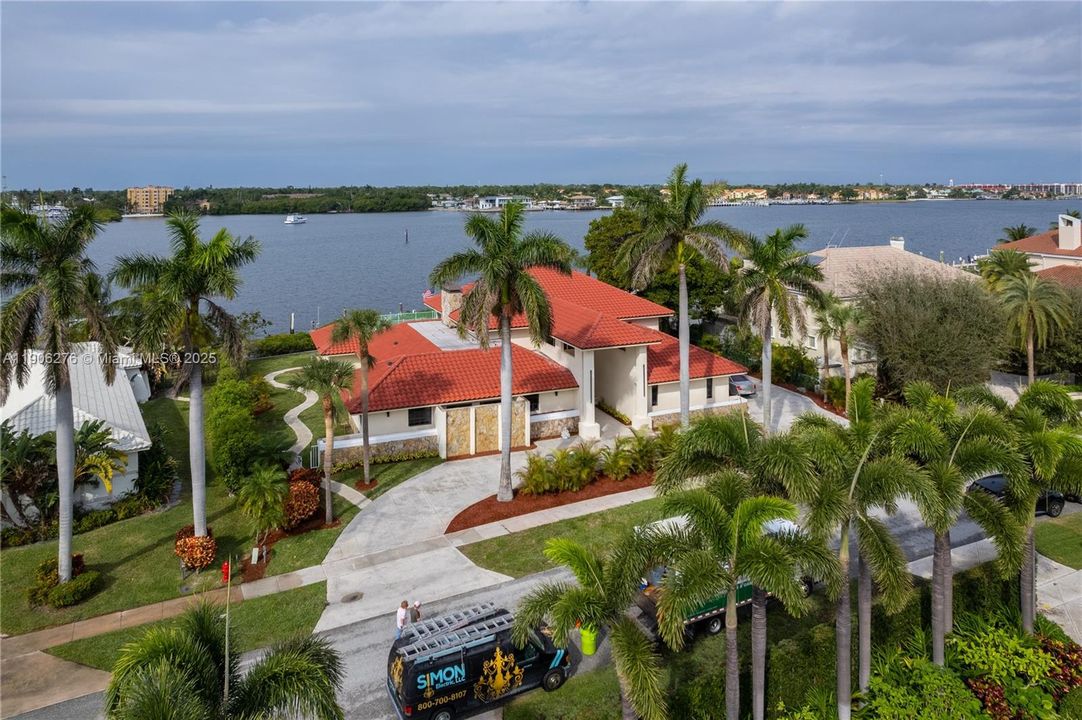 For Sale: $20,500,000 (4 beds, 5 baths, 5212 Square Feet)