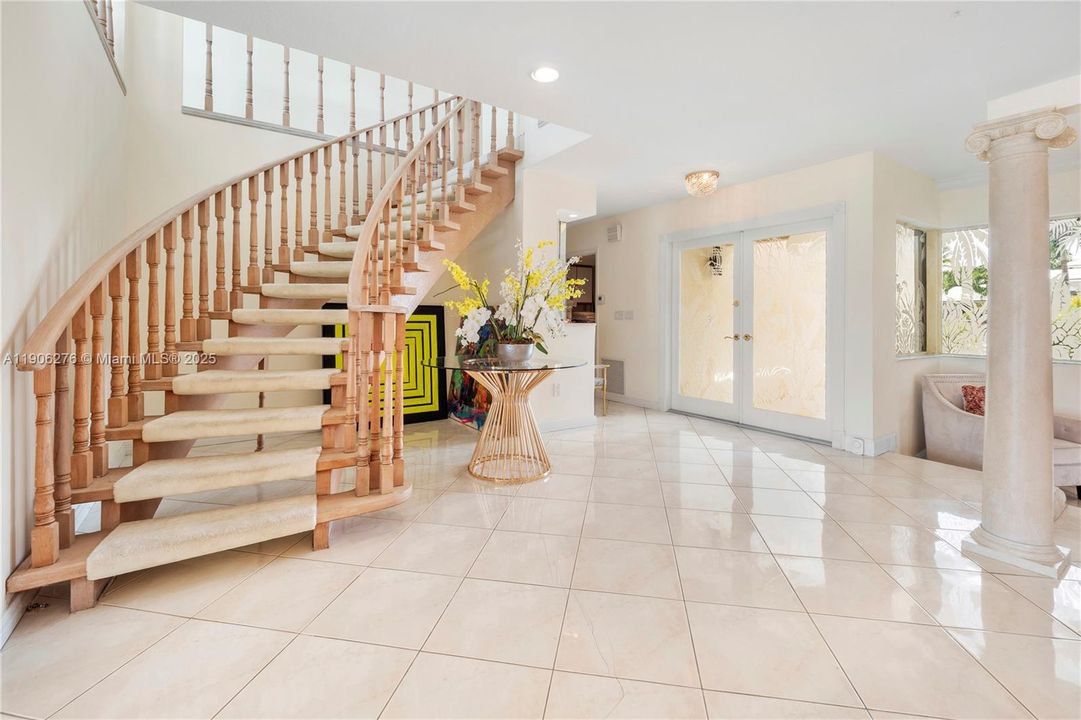 For Sale: $20,500,000 (4 beds, 5 baths, 5212 Square Feet)