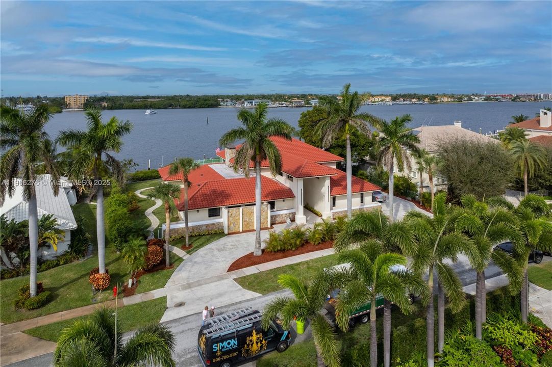 For Sale: $20,500,000 (4 beds, 5 baths, 5212 Square Feet)