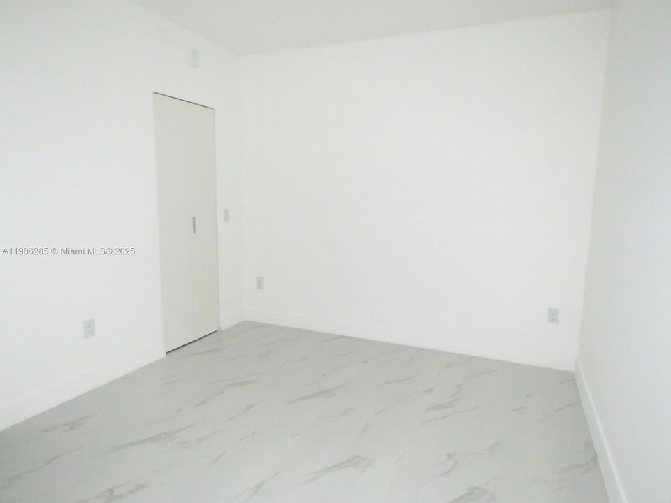 Под контрактом: $10,000 (2 спален, 3 ванн, 0 Квадратных фут)