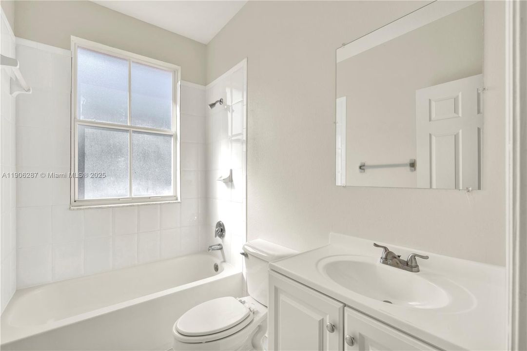 2nd full bath ups stairs