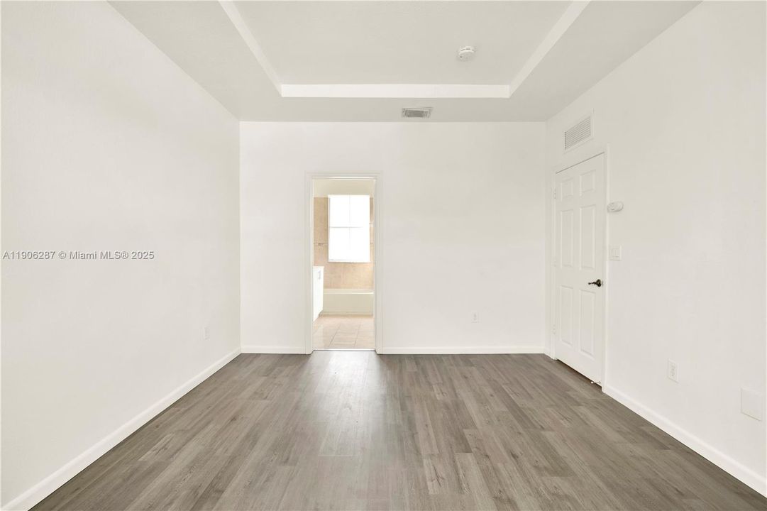 待售: $380,000 (3 贝兹, 2 浴室, 1679 平方英尺)