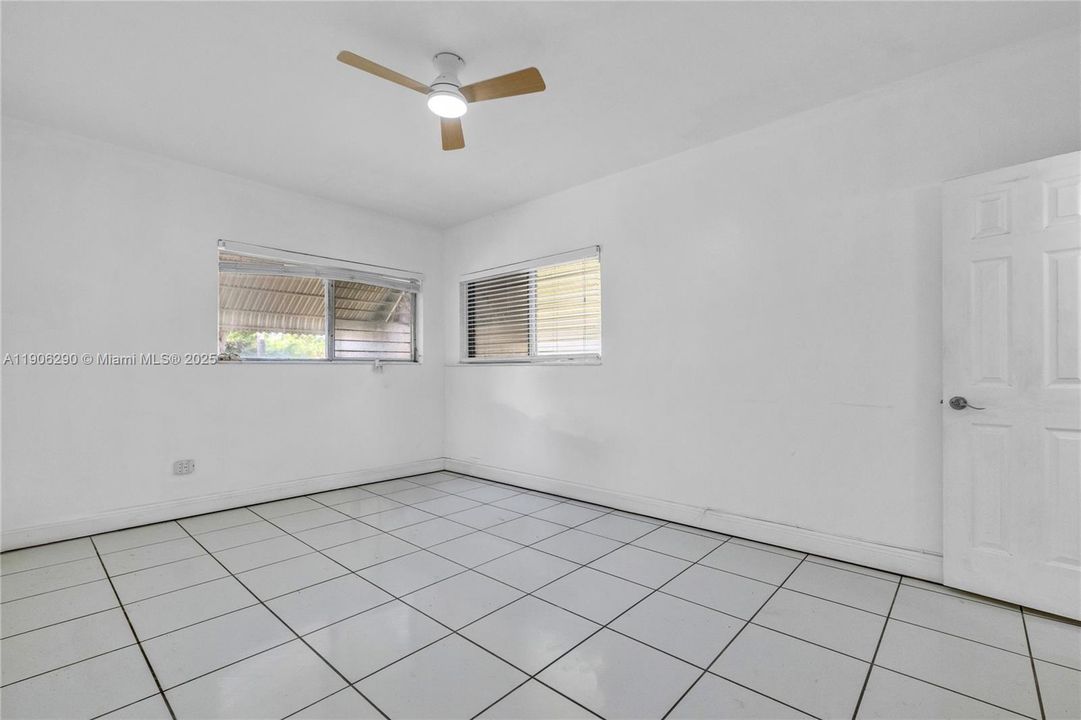 For Sale: $539,000 (2 beds, 2 baths, 1676 Square Feet)