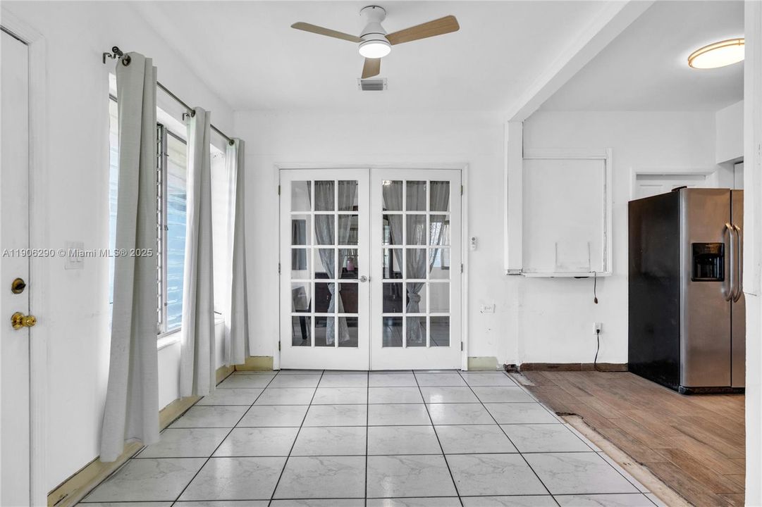 For Sale: $539,000 (2 beds, 2 baths, 1676 Square Feet)