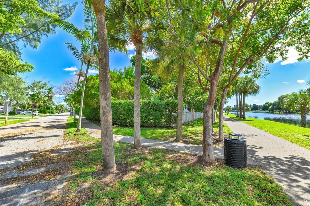 For Sale: $539,000 (2 beds, 2 baths, 1676 Square Feet)