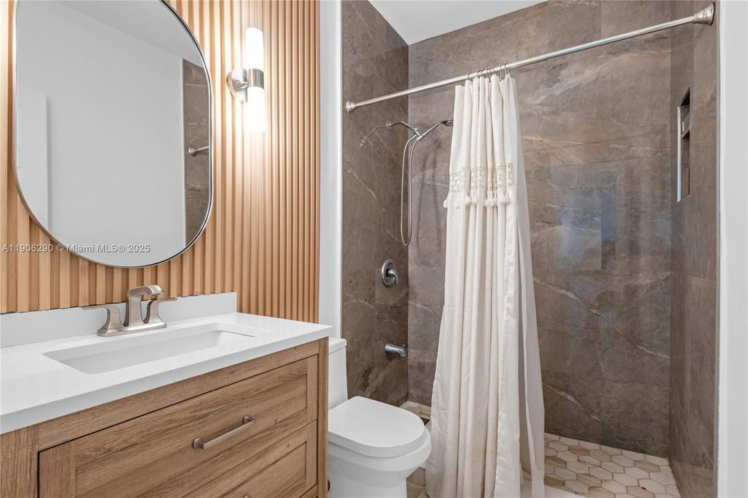 For Sale: $539,000 (2 beds, 2 baths, 1676 Square Feet)