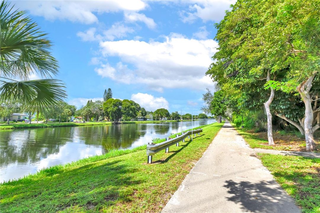 For Sale: $539,000 (2 beds, 2 baths, 1676 Square Feet)