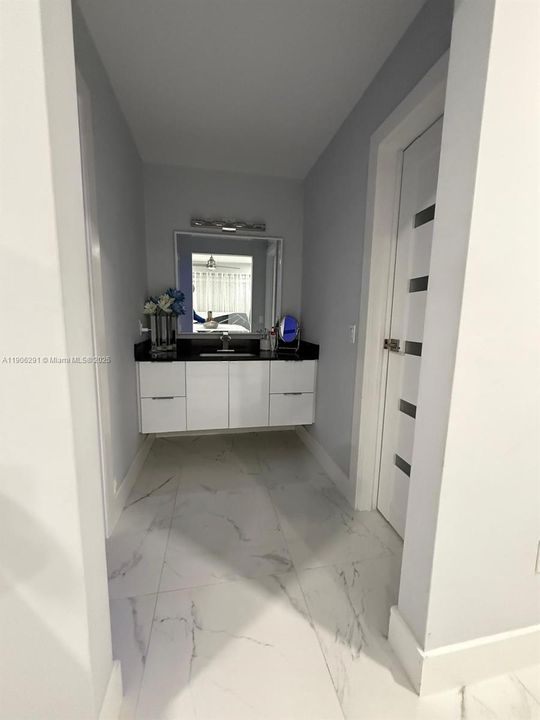 На продажу: $1,300,000 (4 спален, 3 ванн, 2508 Квадратных фут)