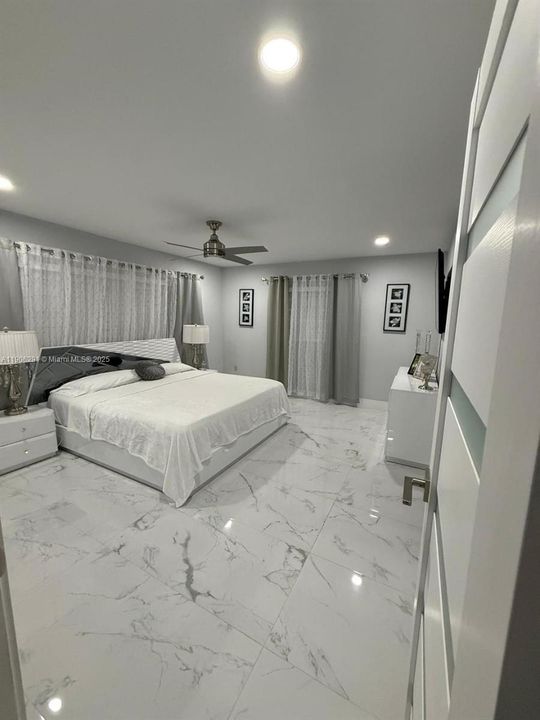 На продажу: $1,300,000 (4 спален, 3 ванн, 2508 Квадратных фут)