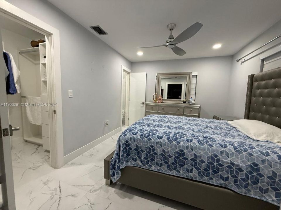 На продажу: $1,300,000 (4 спален, 3 ванн, 2508 Квадратных фут)