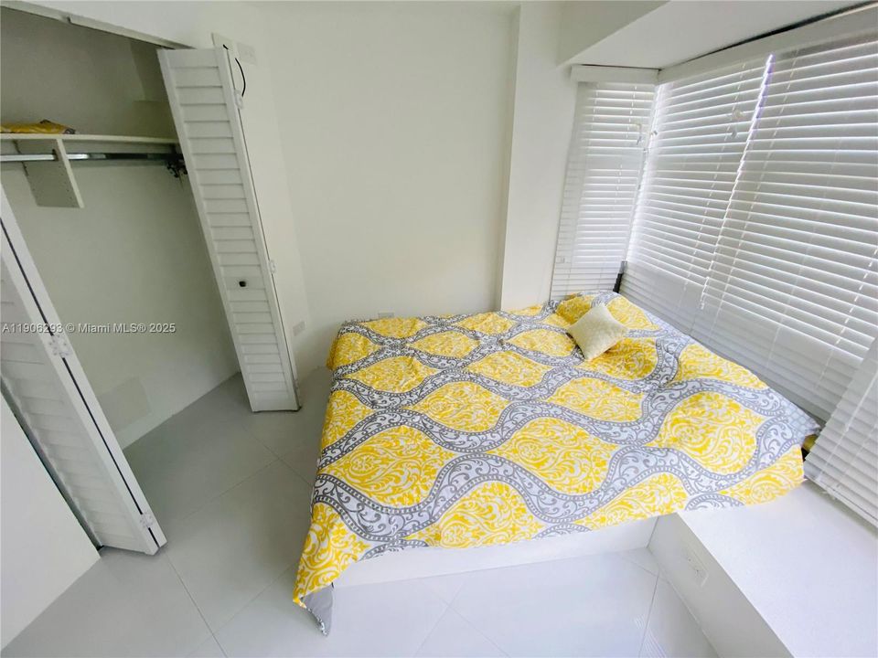 出租: $3,500 (2 贝兹, 2 浴室, 940 平方英尺)