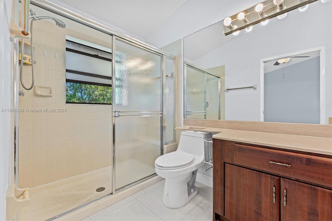 For Sale: $375,000 (3 beds, 2 baths, 1380 Square Feet)