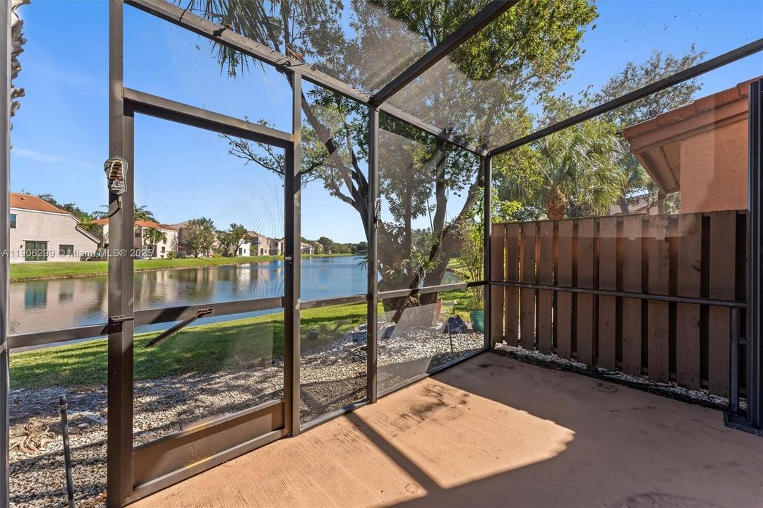 For Sale: $375,000 (3 beds, 2 baths, 1380 Square Feet)