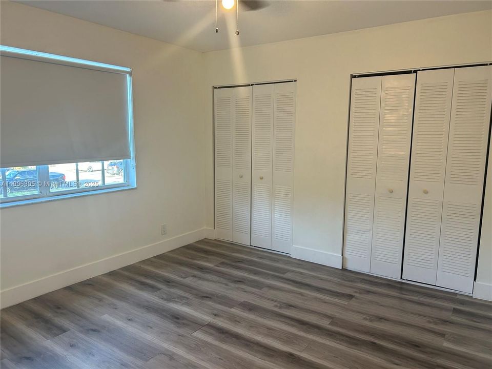 Activo con contrato: $240,000 (2 camas, 2 baños, 985 Pies cuadrados)