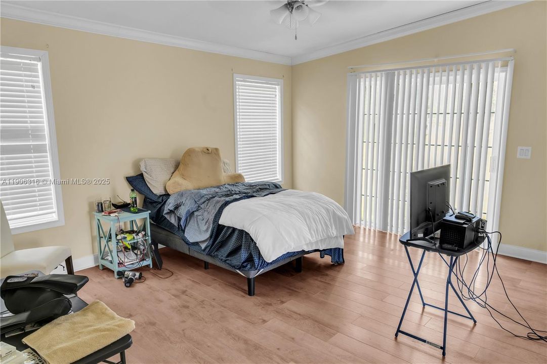 For Sale: $700,000 (5 beds, 3 baths, 0 Square Feet)