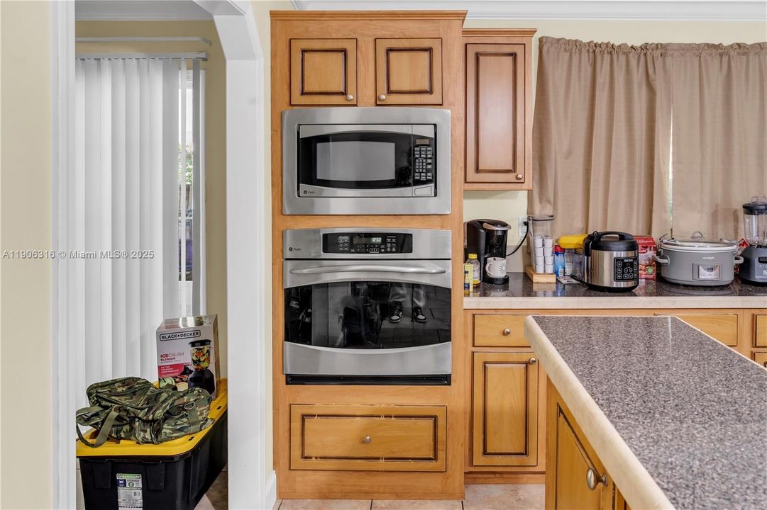 For Sale: $700,000 (5 beds, 3 baths, 0 Square Feet)