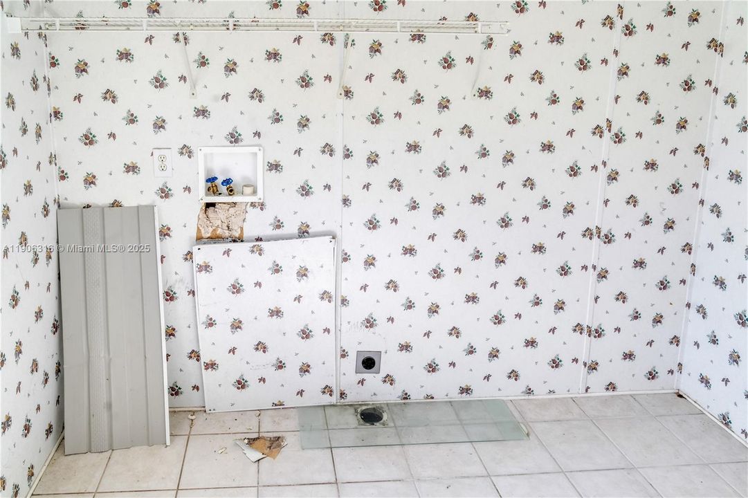 For Sale: $700,000 (5 beds, 3 baths, 0 Square Feet)