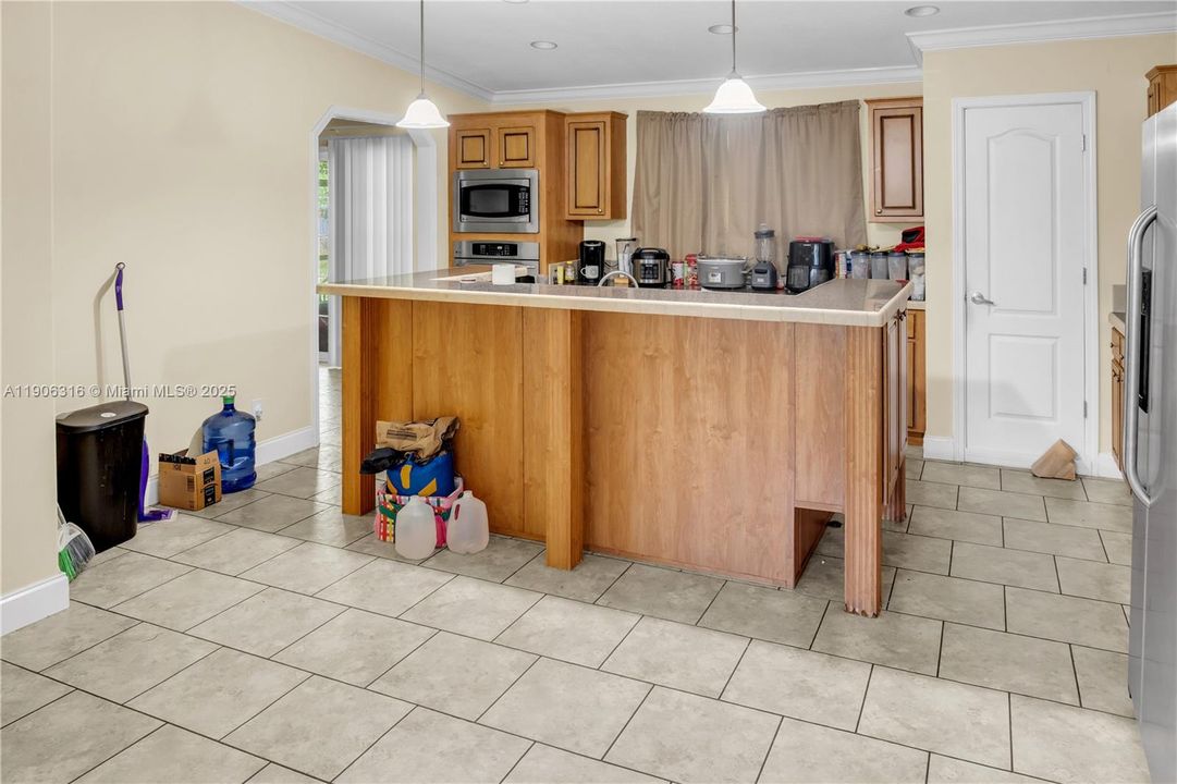 For Sale: $700,000 (5 beds, 3 baths, 0 Square Feet)