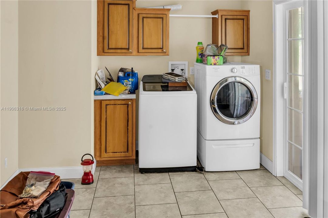 For Sale: $700,000 (5 beds, 3 baths, 0 Square Feet)