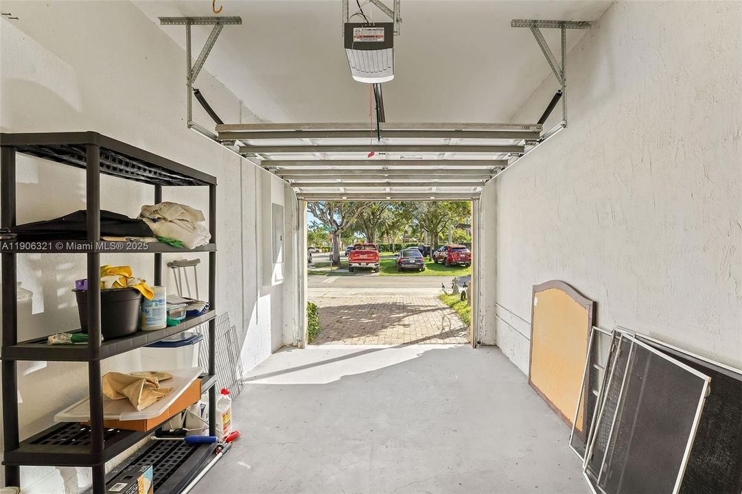 待售: $540,000 (4 贝兹, 2 浴室, 1793 平方英尺)