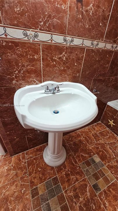 待售: $459,900 (3 贝兹, 2 浴室, 1248 平方英尺)