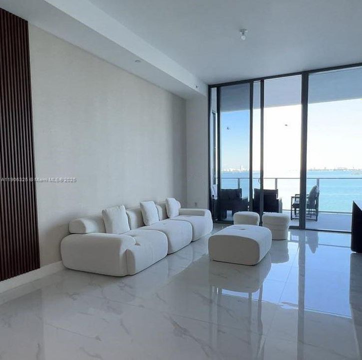 For Sale: $1,675,000 (1 beds, 2 baths, 0 Square Feet)