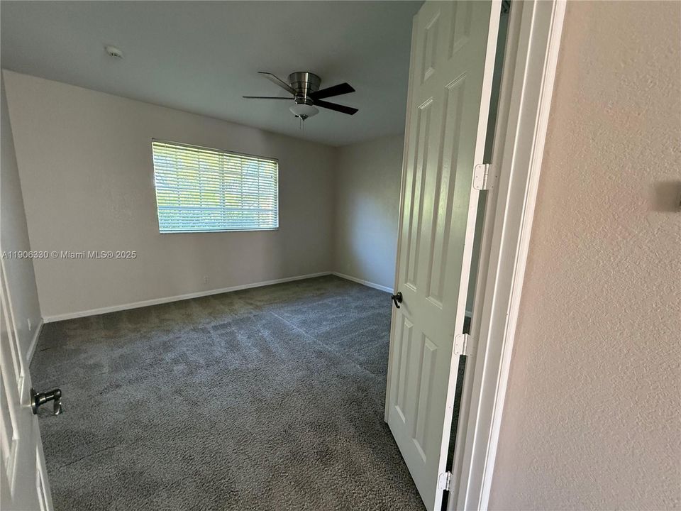 出租: $2,850 (3 贝兹, 2 浴室, 1707 平方英尺)