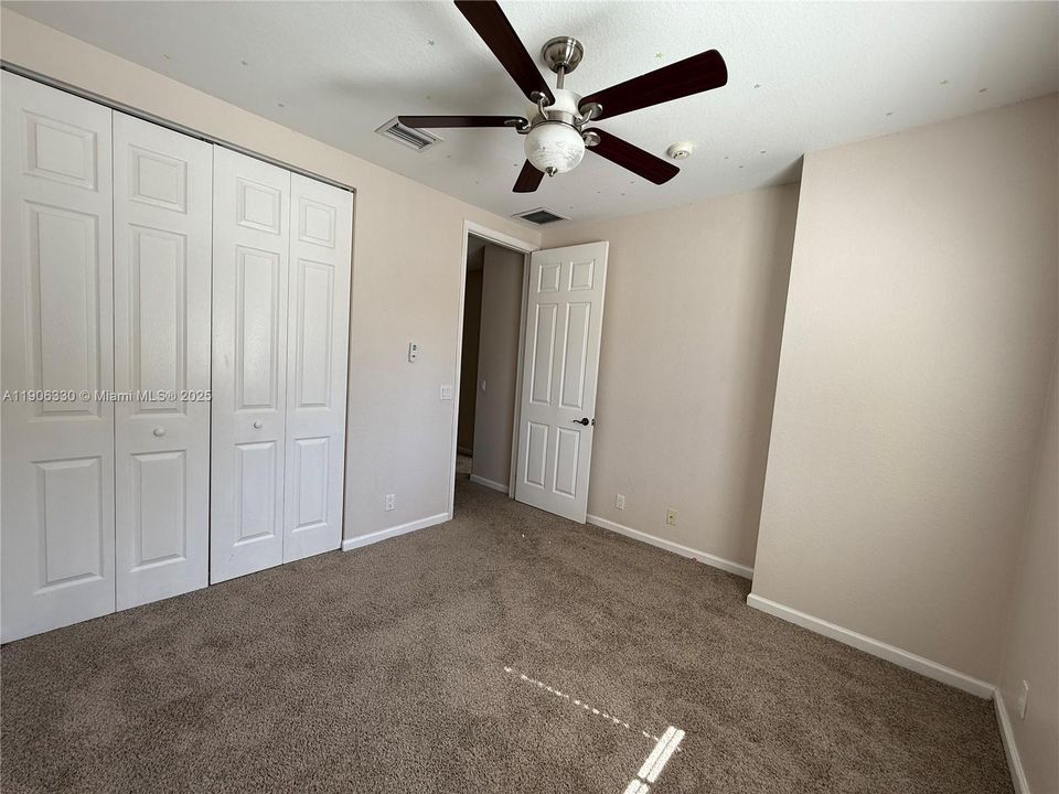 出租: $2,850 (3 贝兹, 2 浴室, 1707 平方英尺)