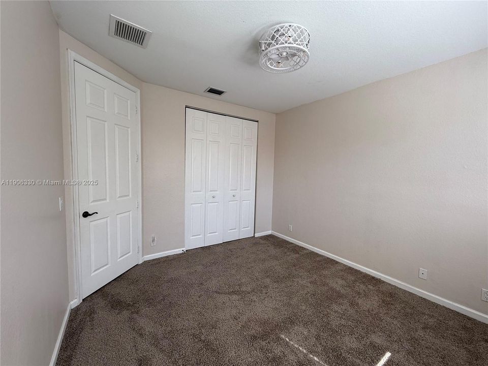 出租: $2,850 (3 贝兹, 2 浴室, 1707 平方英尺)