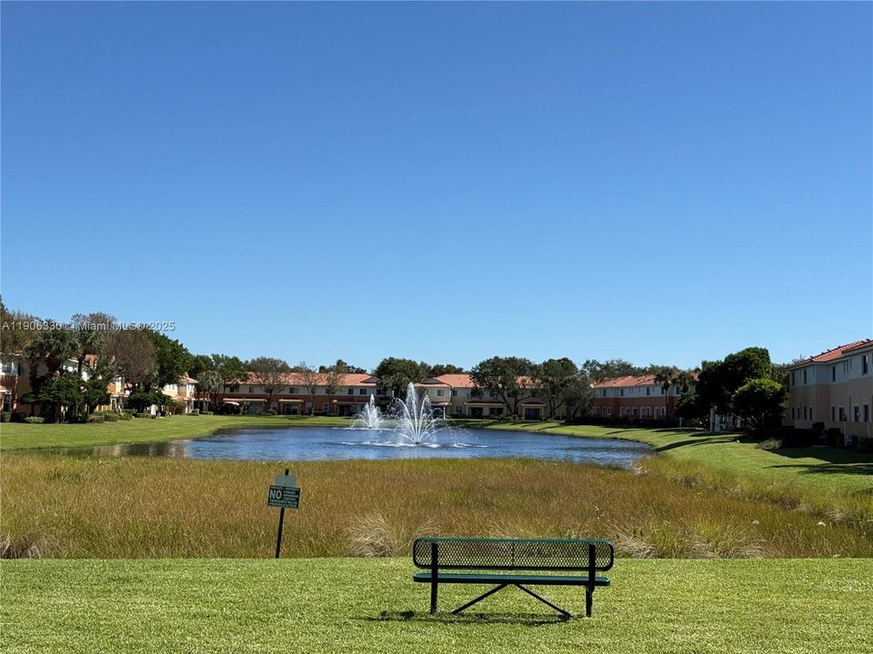 出租: $2,850 (3 贝兹, 2 浴室, 1707 平方英尺)