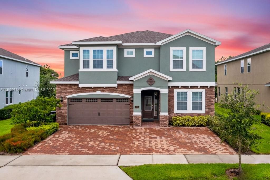 For Sale: $850,000 (8 beds, 8 baths, 0 Square Feet)