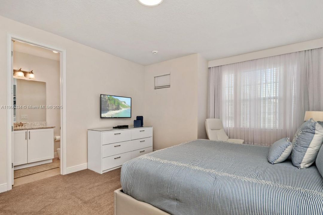 For Sale: $850,000 (8 beds, 8 baths, 0 Square Feet)