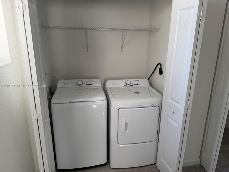 出租: $3,200 (3 贝兹, 2 浴室, 0 平方英尺)