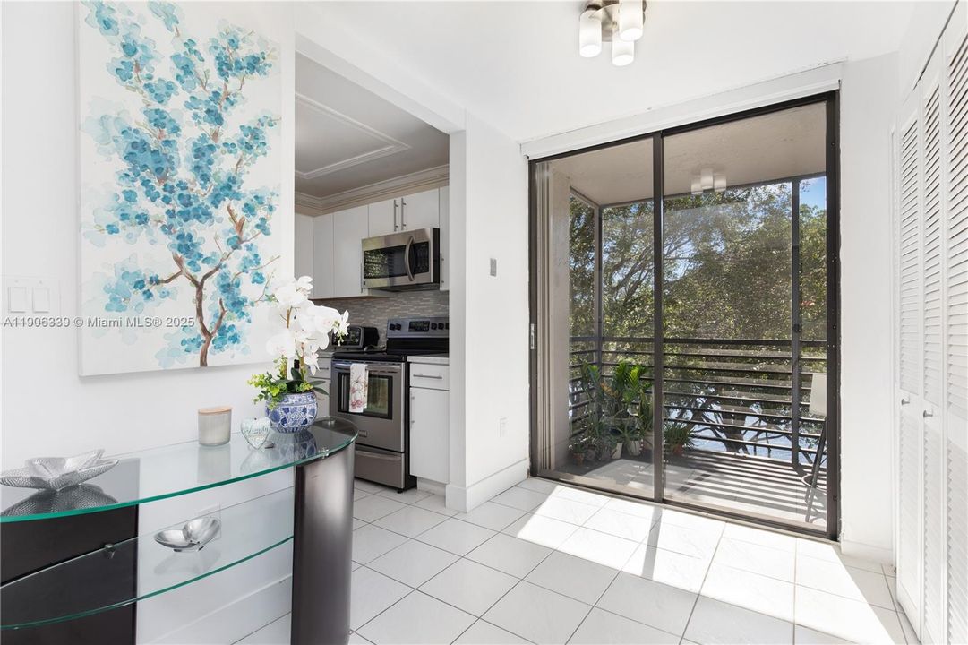 待售: $238,900 (2 贝兹, 2 浴室, 1187 平方英尺)