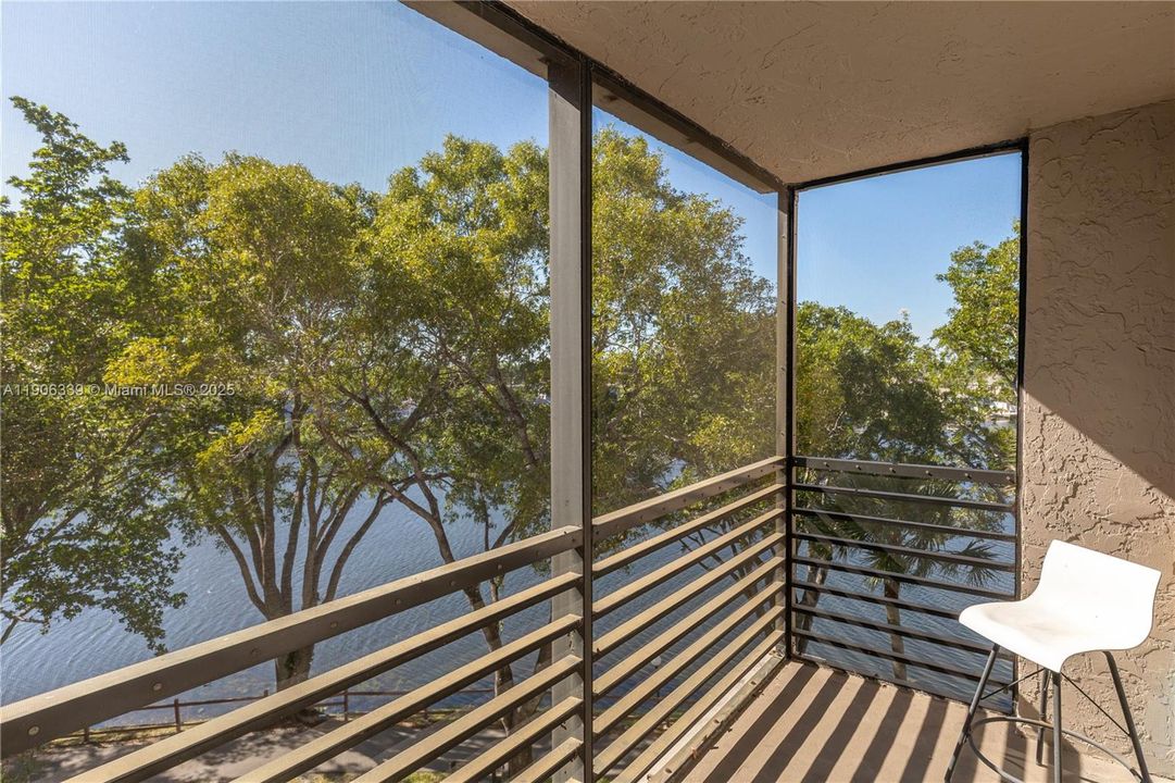 待售: $238,900 (2 贝兹, 2 浴室, 1187 平方英尺)