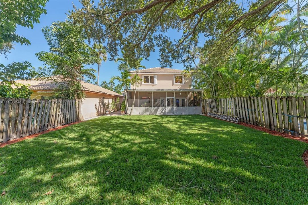 For Sale: $560,000 (4 beds, 2 baths, 1862 Square Feet)