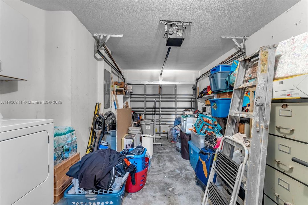 For Sale: $560,000 (4 beds, 2 baths, 1862 Square Feet)