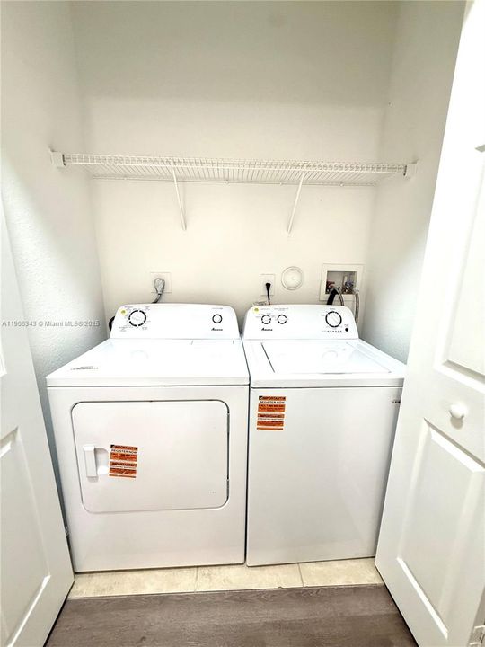 出租: $2,950 (4 贝兹, 2 浴室, 1946 平方英尺)