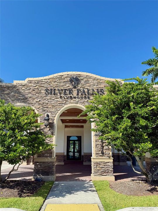 出租: $2,950 (4 贝兹, 2 浴室, 1946 平方英尺)