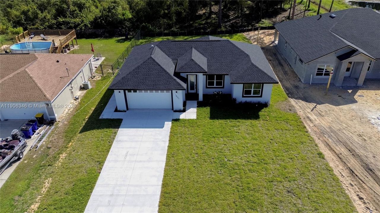 For Sale: $337,900 (3 beds, 2 baths, 1488 Square Feet)