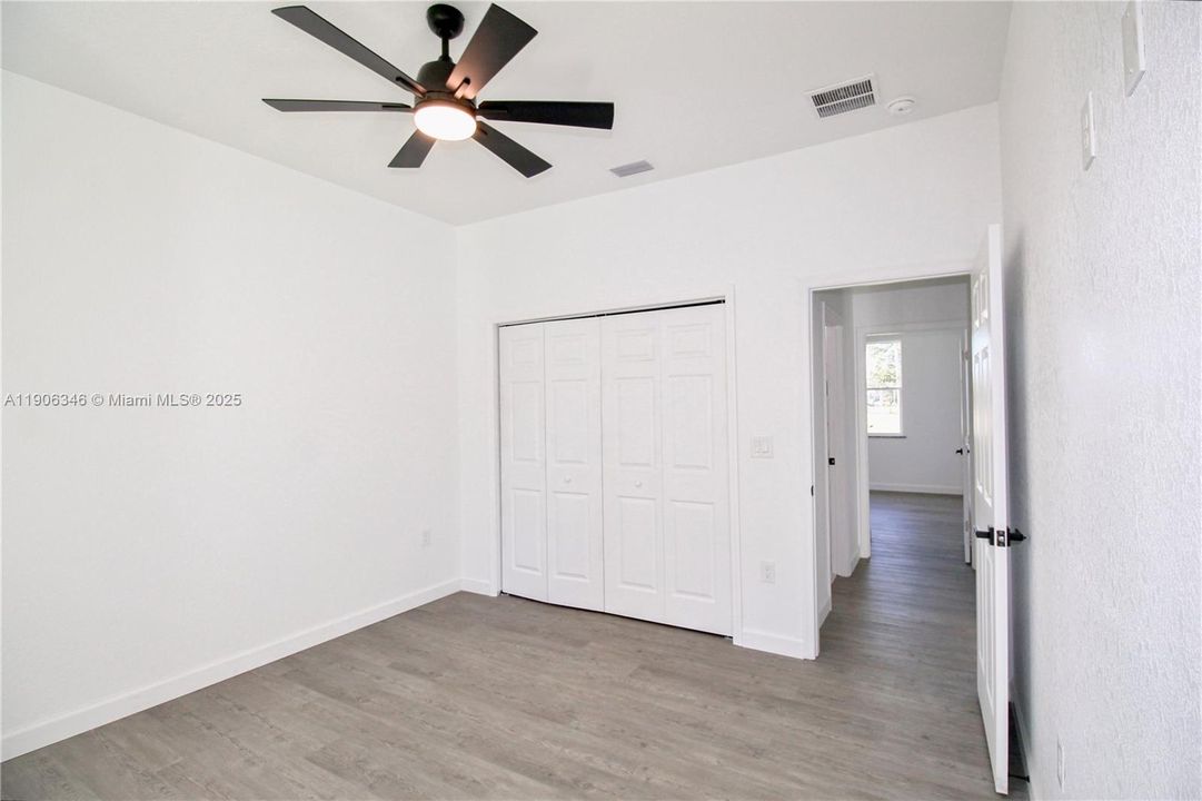 For Sale: $337,900 (3 beds, 2 baths, 1488 Square Feet)