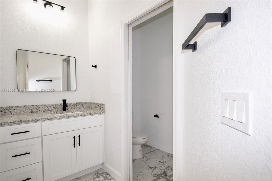 For Sale: $337,900 (3 beds, 2 baths, 1488 Square Feet)