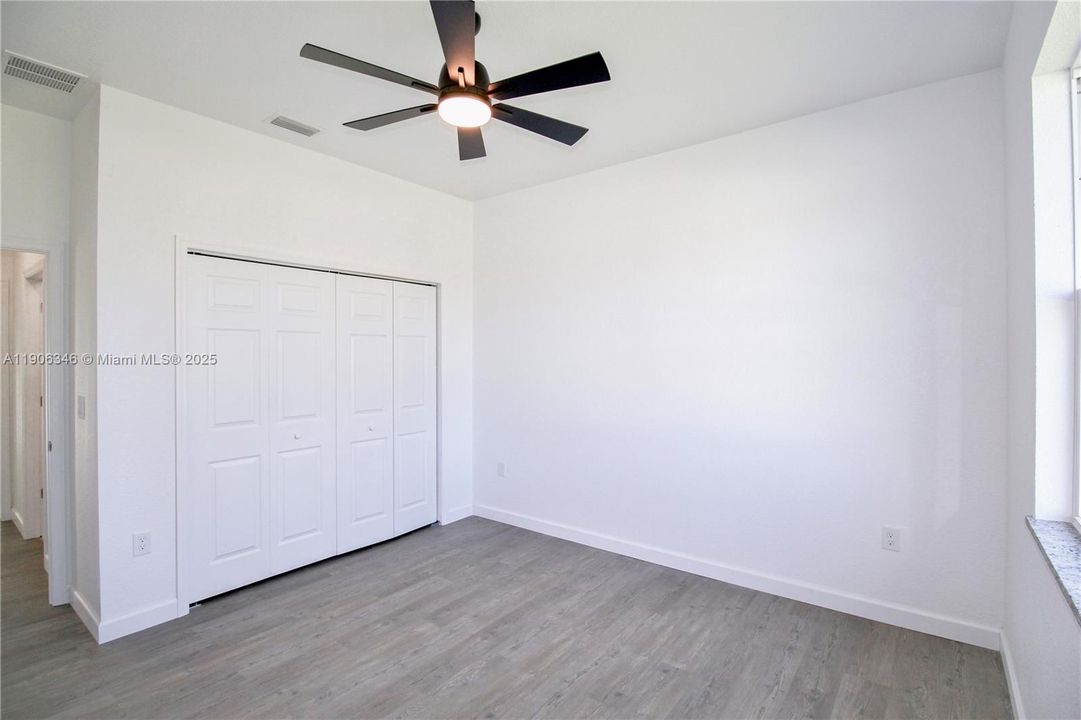 For Sale: $337,900 (3 beds, 2 baths, 1488 Square Feet)