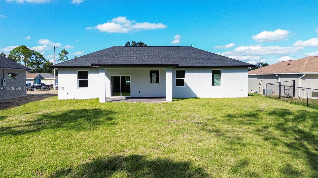 For Sale: $337,900 (3 beds, 2 baths, 1488 Square Feet)