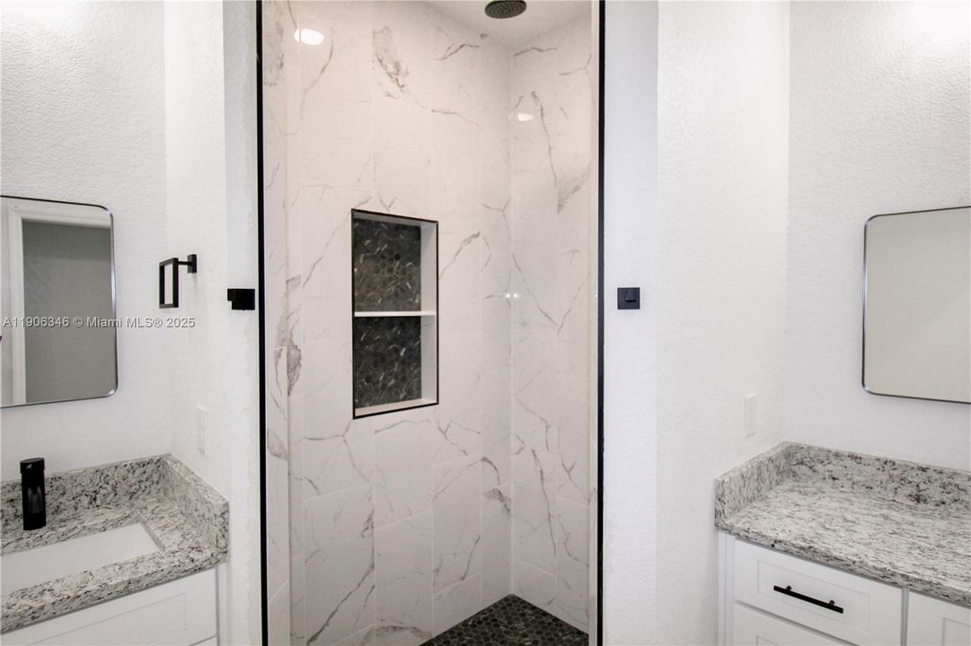 For Sale: $337,900 (3 beds, 2 baths, 1488 Square Feet)