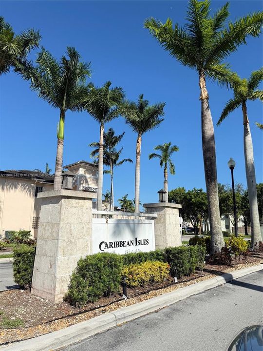 出租: $1,900 (3 贝兹, 2 浴室, 1194 平方英尺)